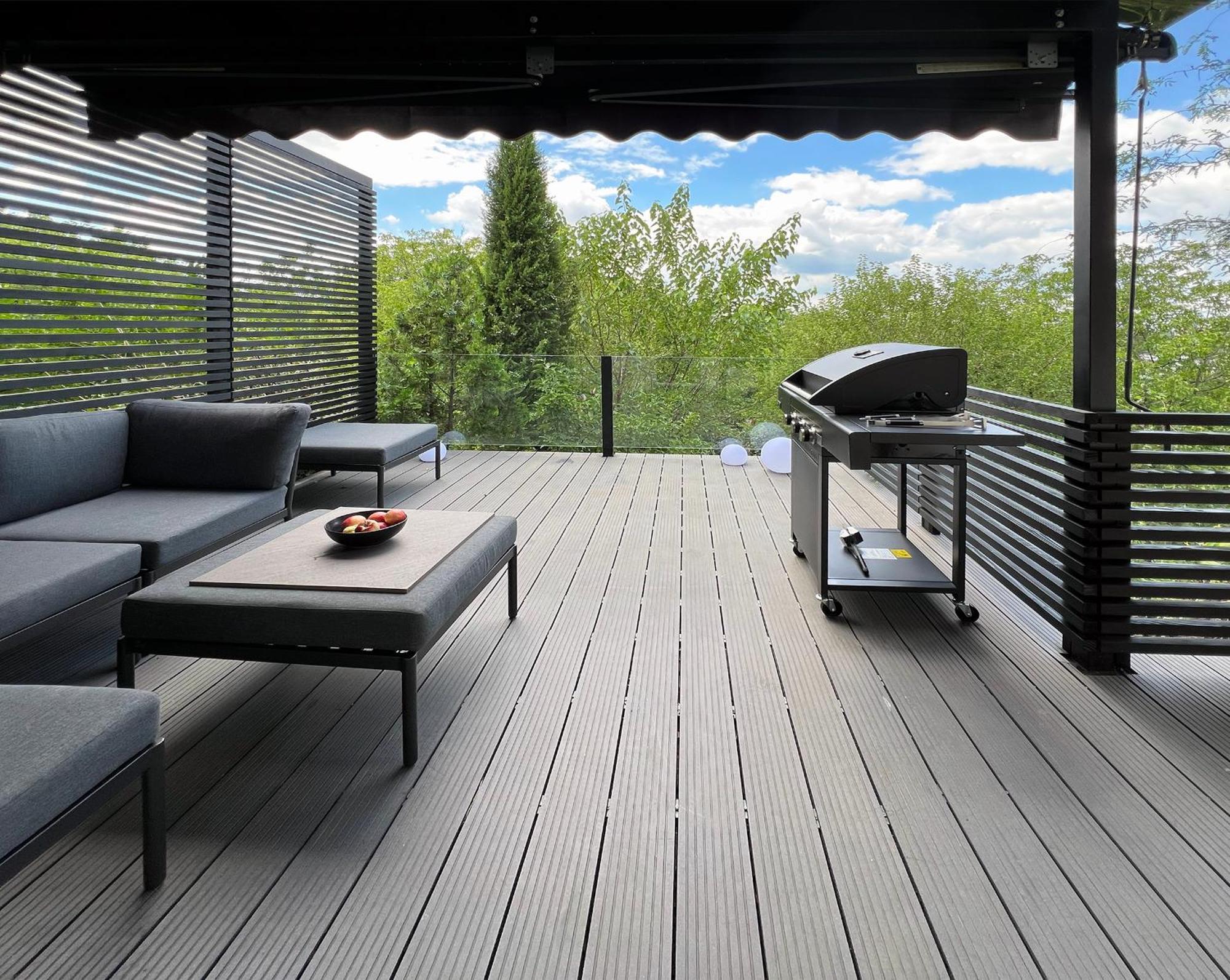 Pergola House In A Green Oasis With Fantastic View Apartment Petrovaradin Exterior photo